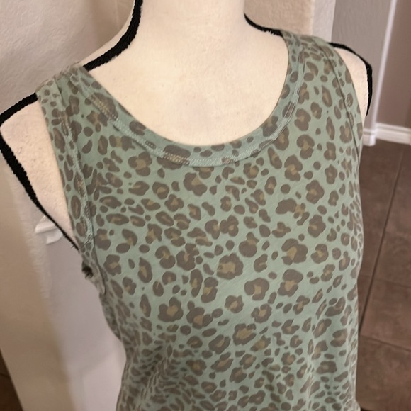Anthropologie Dolan green leopard print fold over wrap back tank top Size XS - Picture 5 of 17